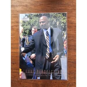 Michael Jordan 1997-1998 Upper Deck Court Perspectives #165 - Chicago Bulls -NBA